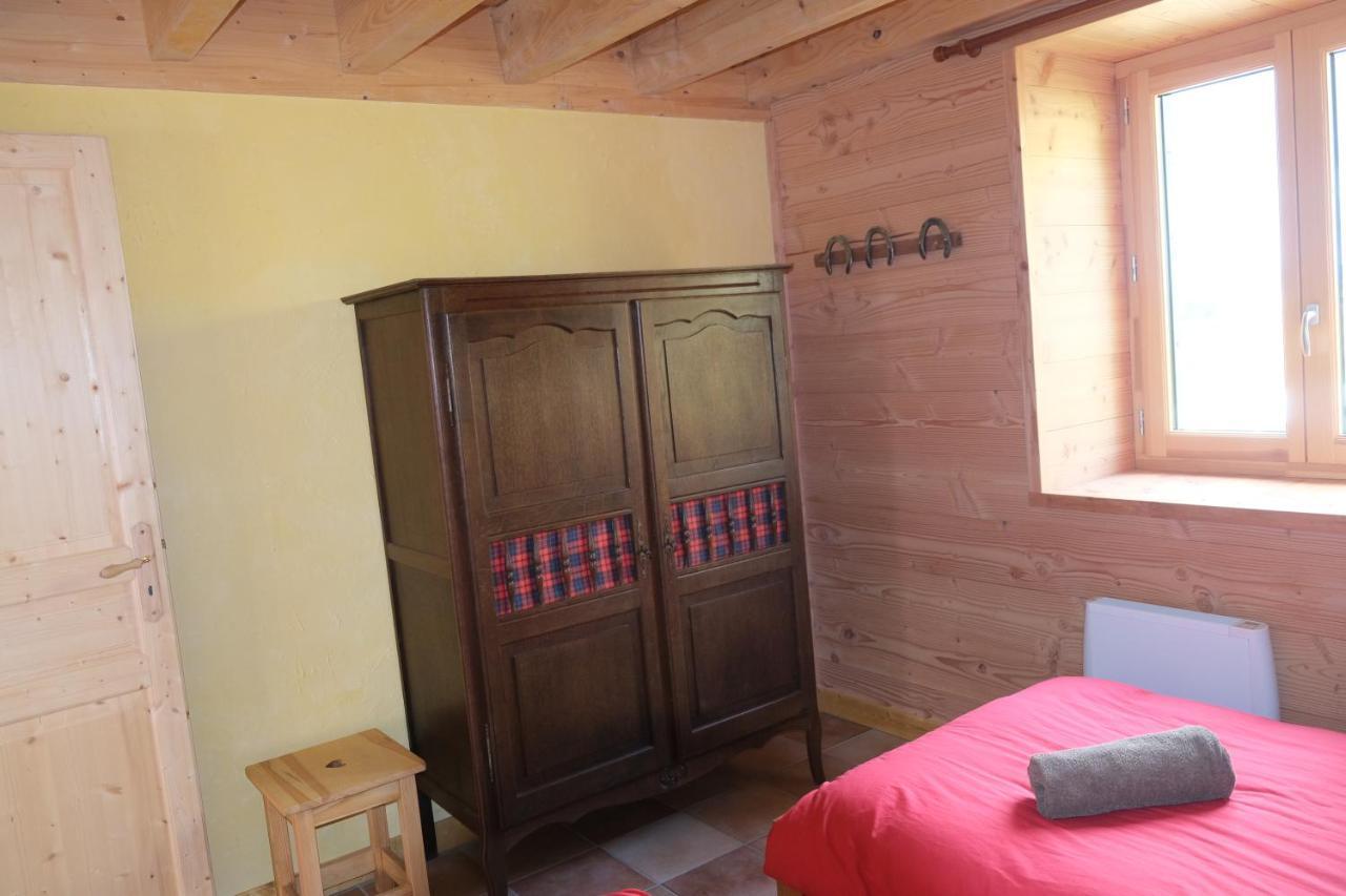 Gite Le Corral Cheminas 外观 照片